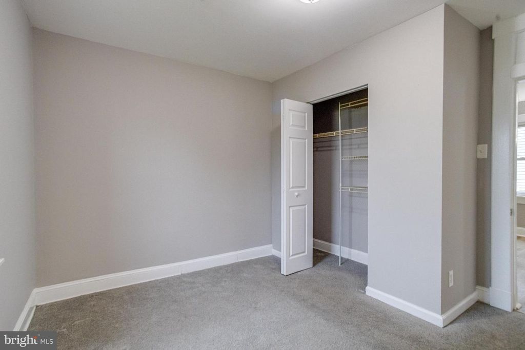 Image 10 of property listing at 5 HOMELAND AVE, Middle River, MD 21220
