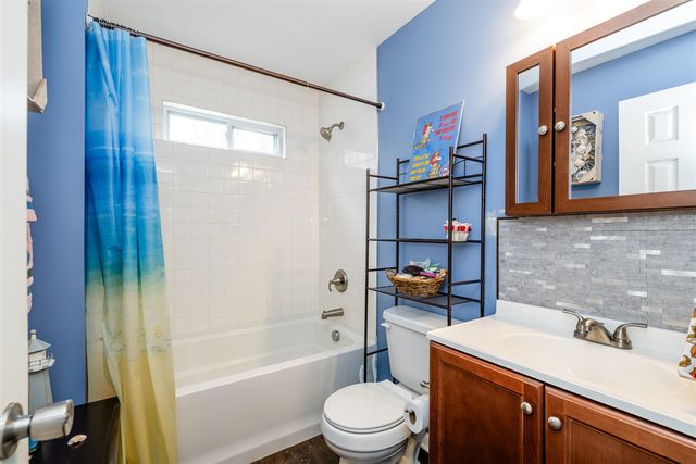 3045 Little Glendora Road, Buchanan, MI 49107