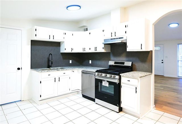 88 Lucia SE Drive, Smyrna, GA 30082