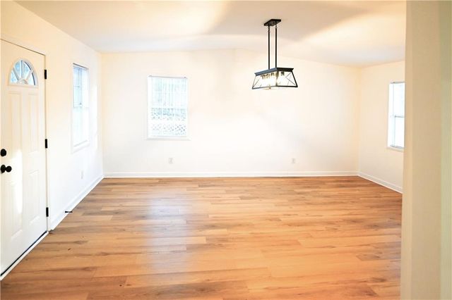 88 Lucia SE Drive, Smyrna, GA 30082