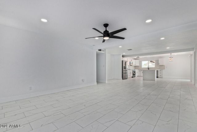 15248 N 38TH Street, Phoenix, AZ 85032