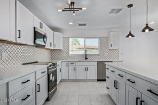 15248 N 38TH Street, Phoenix, AZ 85032