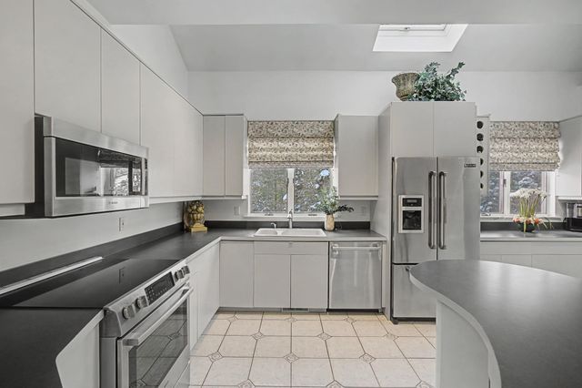 50 Page Lane, Hampstead, NH 03841