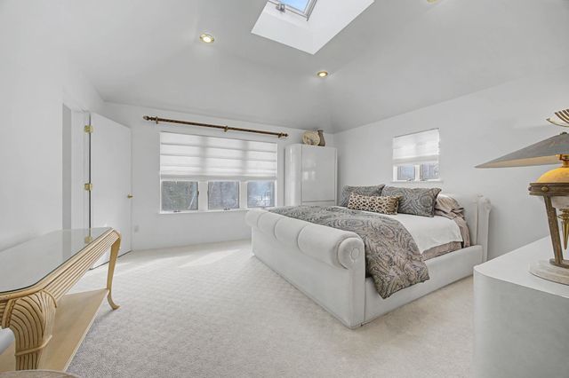 50 Page Lane, Hampstead, NH 03841