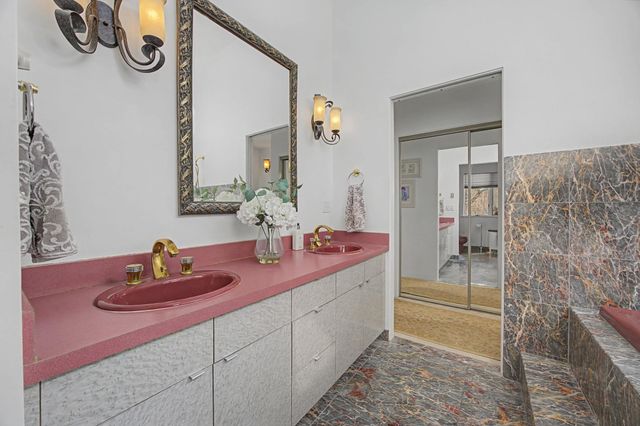 50 Page Lane, Hampstead, NH 03841