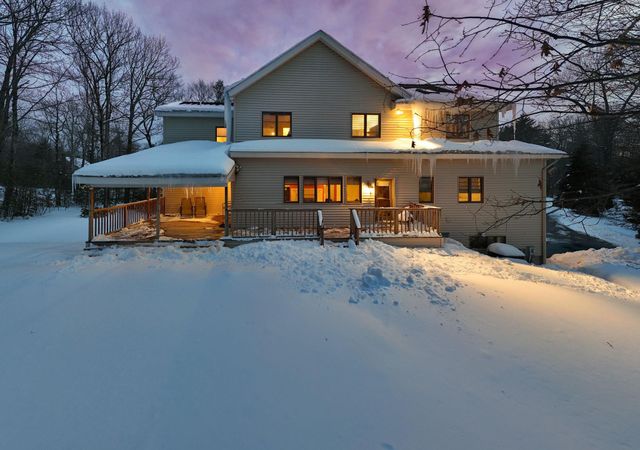 50 Page Lane, Hampstead, NH 03841