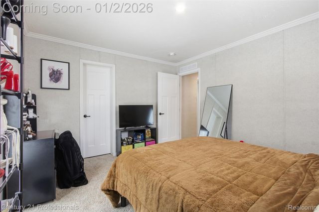 42047 LaRoi Dr. Drive, Novi, MI 48377