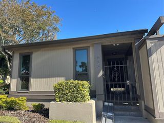 686 LAKE VILLAS DRIVE 686, Altamonte Springs, FL 32701