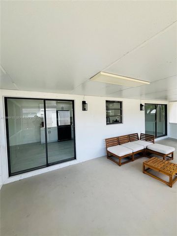 1707 S Curlew Lane, Homestead, FL 33035