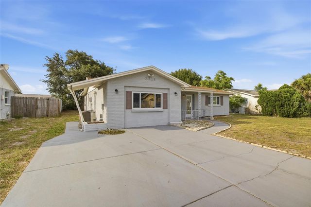 3029 HUNTINGTON ROAD, Holiday, FL 34691