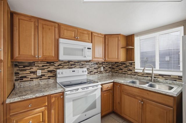3029 HUNTINGTON ROAD, Holiday, FL 34691
