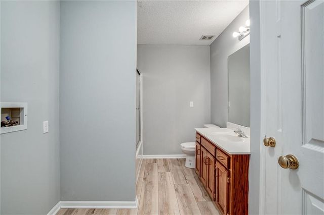 1123 SW Ephraim Drive, Grain Valley, MO 64029