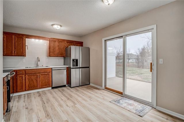 1123 SW Ephraim Drive, Grain Valley, MO 64029