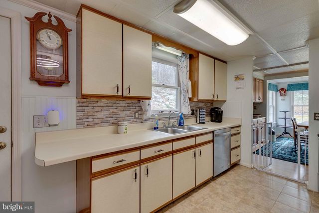 73 HAVEN REST LN, Bloomery, WV 26817