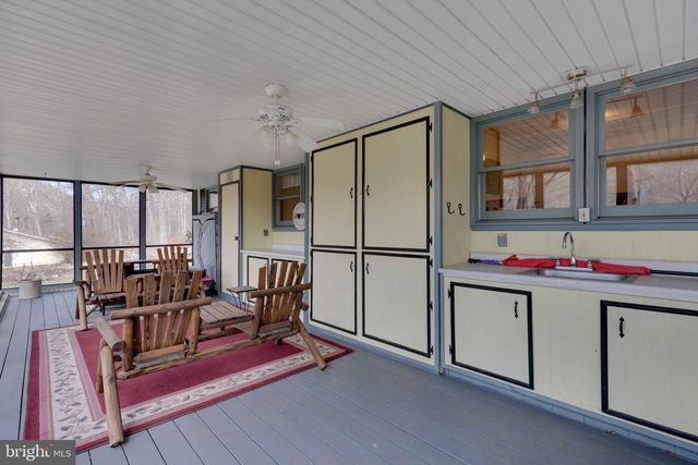 73 HAVEN REST LN, Bloomery, WV 26817