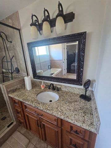 9768 RIGGIN DR, Memphis, TN 38002