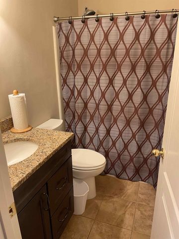 9768 RIGGIN DR, Memphis, TN 38002