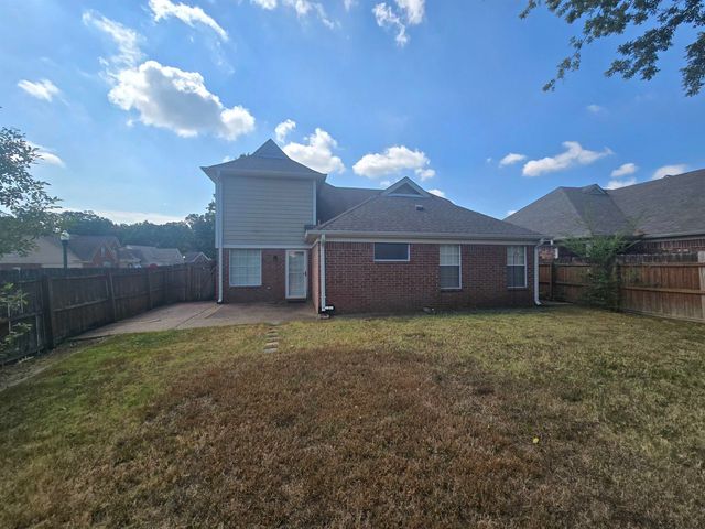 9768 RIGGIN DR, Memphis, TN 38002