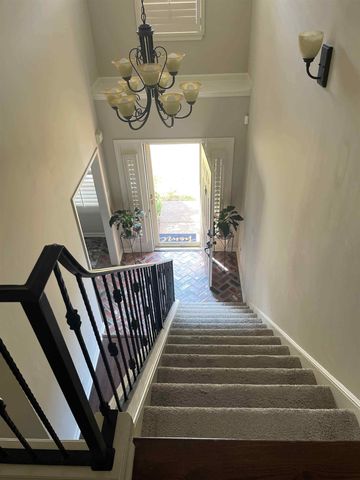 9768 RIGGIN DR, Memphis, TN 38002