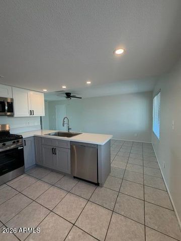 1627 W Villa Theresa Drive, Phoenix, AZ 85023