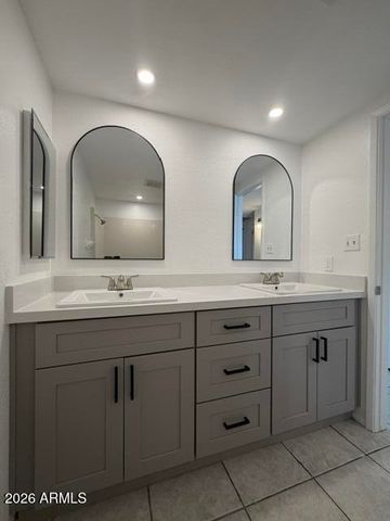 1627 W Villa Theresa Drive, Phoenix, AZ 85023