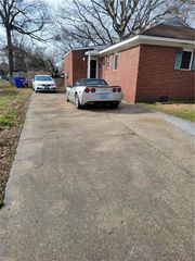 1329 E Balview AVE, Norfolk, VA 23503