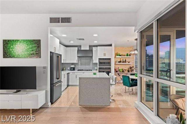 4525 Dean Martin Drive 1007, Las Vegas, NV 89103