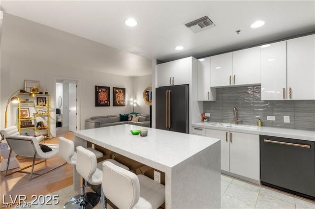 4525 Dean Martin Drive 1007, Las Vegas, NV 89103