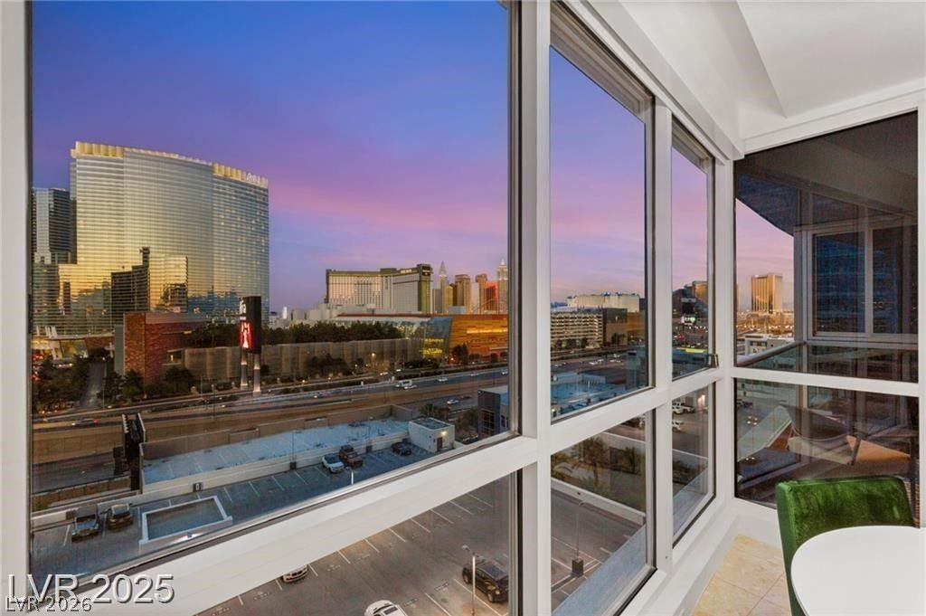 Image 13 of property listing at 4525 Dean Martin Drive 1007, Las Vegas, NV 89103