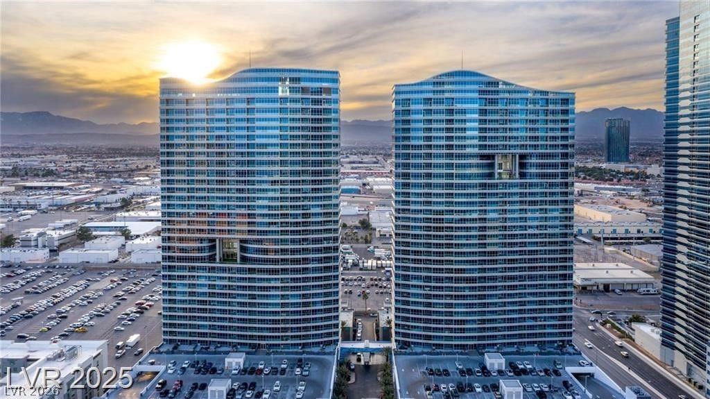 Image 32 of property listing at 4525 Dean Martin Drive 1007, Las Vegas, NV 89103
