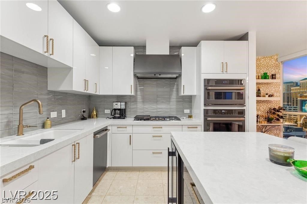 Image 9 of property listing at 4525 Dean Martin Drive 1007, Las Vegas, NV 89103