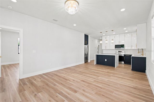 1121 ENGMAN STREET, Clearwater, FL 33755
