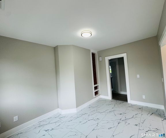 52 Howard Avenue 3, New Haven, CT 06519