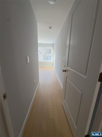 29 Isabella Avenue 1st Fl, Newark, NJ 07106