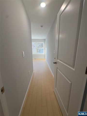 29 Isabella Avenue 1st Fl, Newark, NJ 07106