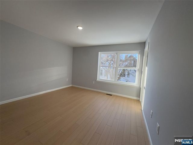 29 Isabella Avenue 1st Fl, Newark, NJ 07106