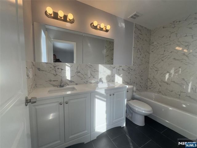 29 Isabella Avenue 1st Fl, Newark, NJ 07106