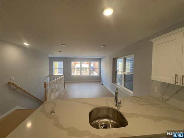 29 Isabella Avenue 1st Fl, Newark, NJ 07106