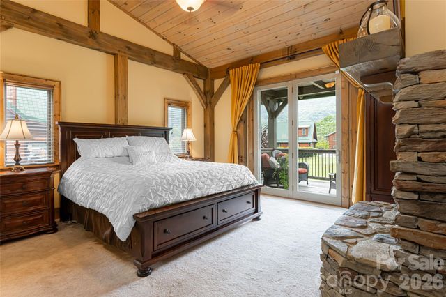 649 Panoramic Loop, Maggie Valley, NC 28751
