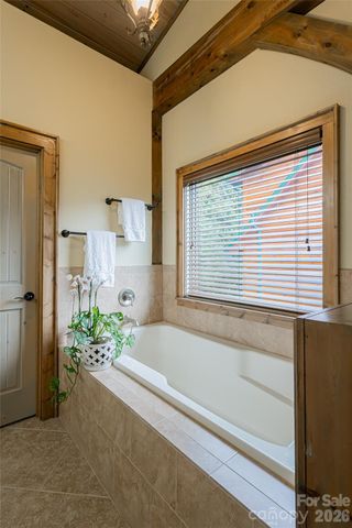 649 Panoramic Loop, Maggie Valley, NC 28751