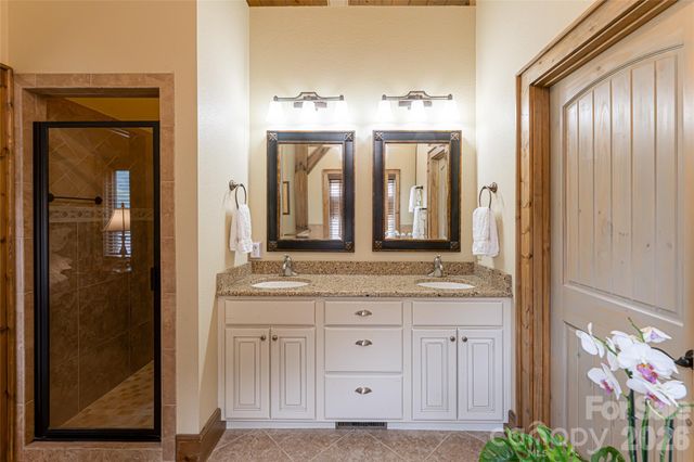 649 Panoramic Loop, Maggie Valley, NC 28751