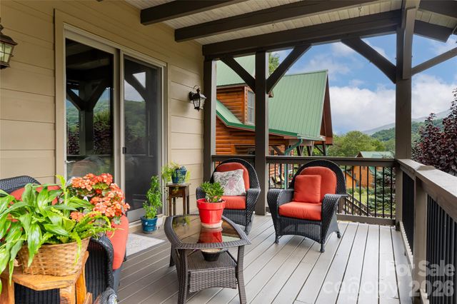 649 Panoramic Loop, Maggie Valley, NC 28751