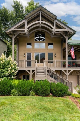 649 Panoramic Loop, Maggie Valley, NC 28751