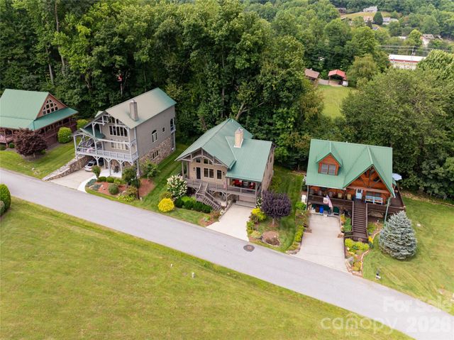 649 Panoramic Loop, Maggie Valley, NC 28751