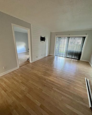 3632 N University Dr, Coral Springs, FL 33065