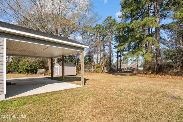 102 E Purvis Street, Robersonville, NC 27871