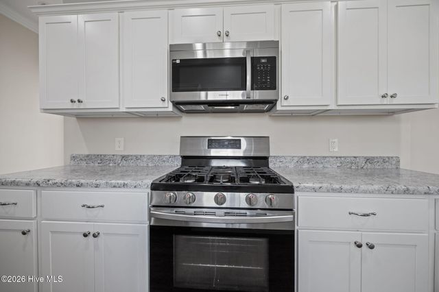 102 E Purvis Street, Robersonville, NC 27871