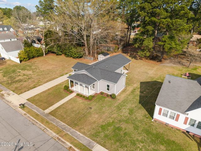 102 E Purvis Street, Robersonville, NC 27871