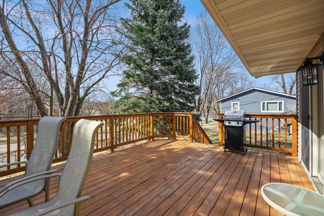 6601 Cherokee Lane N, Brooklyn Park, MN 55428