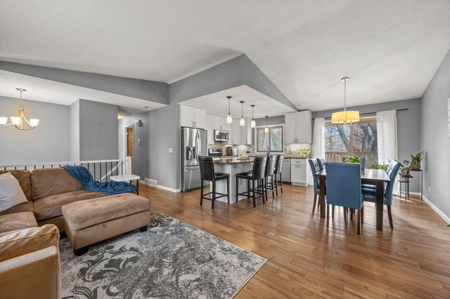 6601 Cherokee Lane N, Brooklyn Park, MN 55428